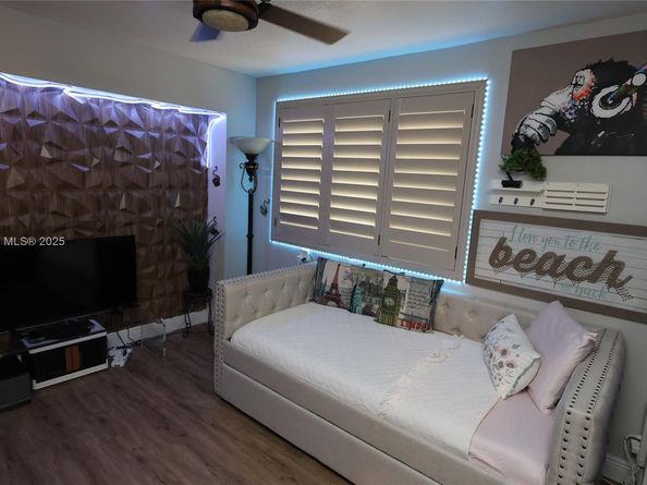 11251 Reveille Rd, Cooper City FL 33026