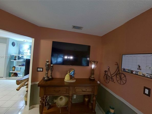 11251 Reveille Rd, Cooper City FL 33026