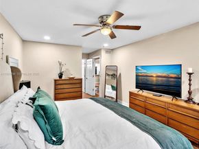 1489 Fairway Rd, Pembroke Pines FL 33026