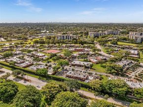 1489 Fairway Rd, Pembroke Pines FL 33026