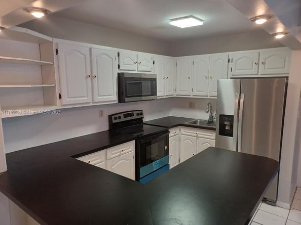 9225 SW 87th Ave A3, Miami FL 33176