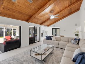 9171 NW 13th St, Plantation FL 33322