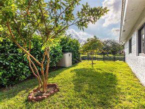 9171 NW 13th St, Plantation FL 33322