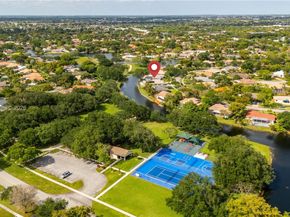 9171 NW 13th St, Plantation FL 33322