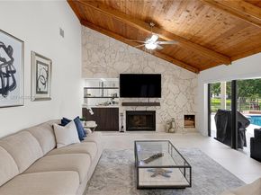 9171 NW 13th St, Plantation FL 33322
