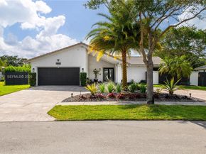9171 NW 13th St, Plantation FL 33322
