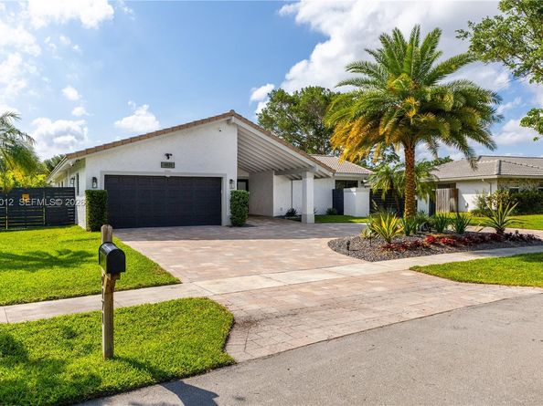 9171 NW 13th St, Plantation FL 33322