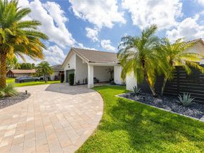 9171 NW 13th St, Plantation FL 33322