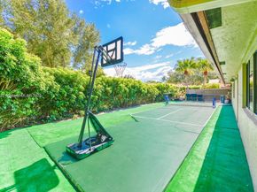 Undisclosed Address #A11857621, Boca Raton FL 33434