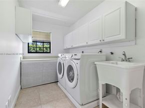 Undisclosed Address #A11857621, Boca Raton FL 33434
