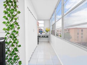 1890 W 56th St 1411, Hialeah FL 33012
