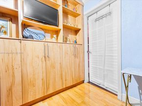 1890 W 56th St 1411, Hialeah FL 33012