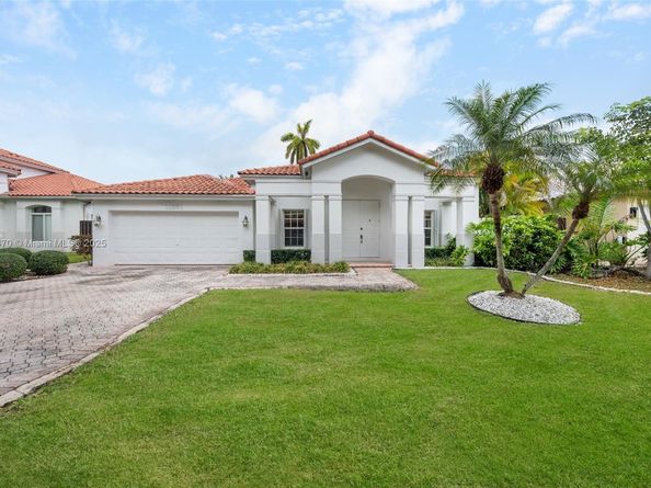 11351 NW 64th Ter, Doral FL 33178