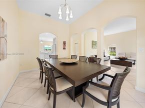 11351 NW 64th Ter, Doral FL 33178