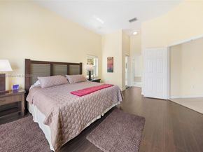 11351 NW 64th Ter, Doral FL 33178