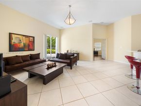 11351 NW 64th Ter, Doral FL 33178