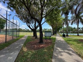 11351 NW 64th Ter, Doral FL 33178