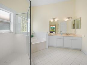 11351 NW 64th Ter, Doral FL 33178