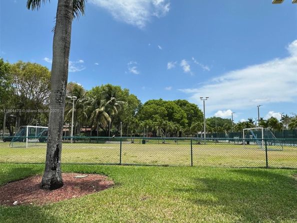 11351 NW 64th Ter, Doral FL 33178
