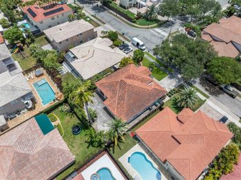 11351 NW 64th Ter