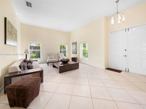 11351 NW 64th Ter, Doral FL 33178