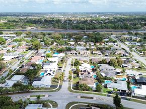 8116 NW 72nd Ave, Tamarac FL 33321