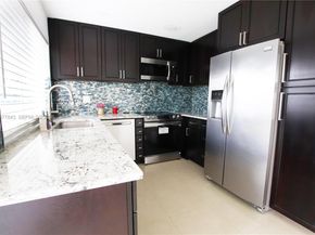 8116 NW 72nd Ave, Tamarac FL 33321