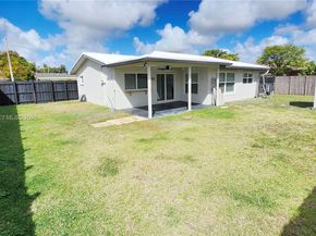 8116 NW 72nd Ave, Tamarac FL 33321