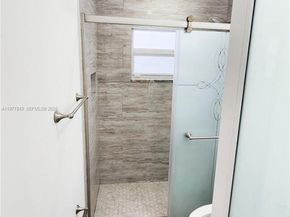 8116 NW 72nd Ave, Tamarac FL 33321