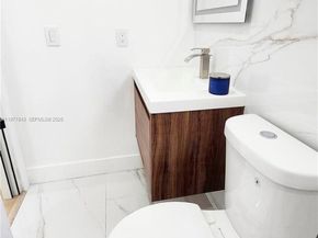 8116 NW 72nd Ave, Tamarac FL 33321