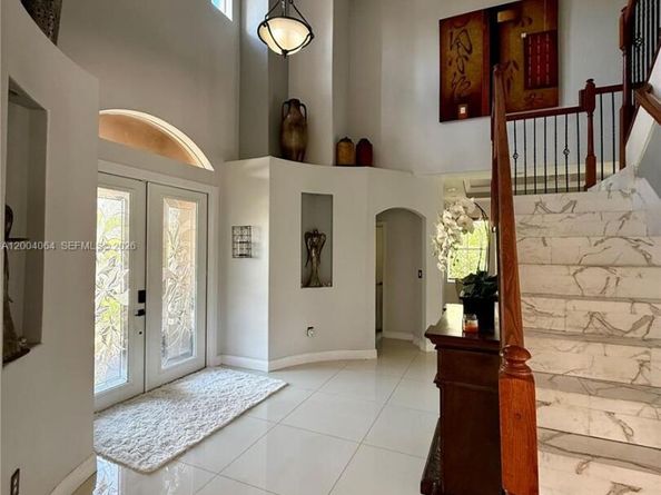 15465 SW 117th St, Miami FL 33196