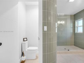 1344 Seabreeze Blvd, Fort Lauderdale FL 33316