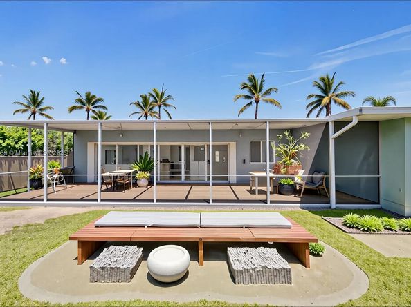 1940 NE 185th Ter, North Miami Beach FL 33179