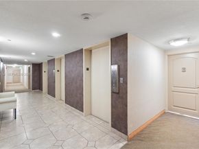 3675 N Country Club Dr 1501, Aventura FL 33180