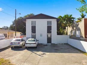 1542 NW 35th St, Miami FL 33142