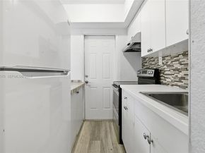 1542 NW 35th St, Miami FL 33142