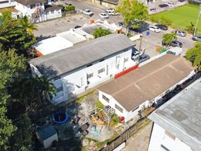 1542 NW 35th St, Miami FL 33142
