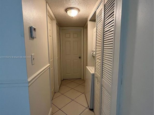 210 Lake Pointe Dr 107, Oakland Park FL 33309
