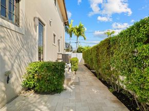 2512 SE 9th St, Pompano Beach FL 33062