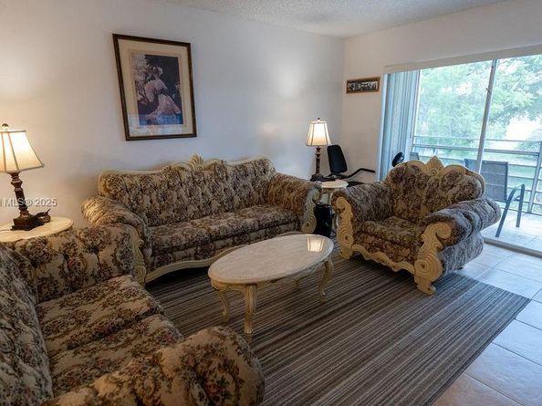 601 S State Road 7 2H, Margate FL 33068