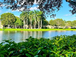 2564 Centergate Dr 208, Miramar FL 33025