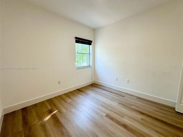 2564 Centergate Dr 208, Miramar FL 33025