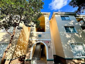 2564 Centergate Dr 208, Miramar FL 33025