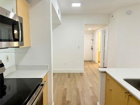 2564 Centergate Dr 208, Miramar FL 33025