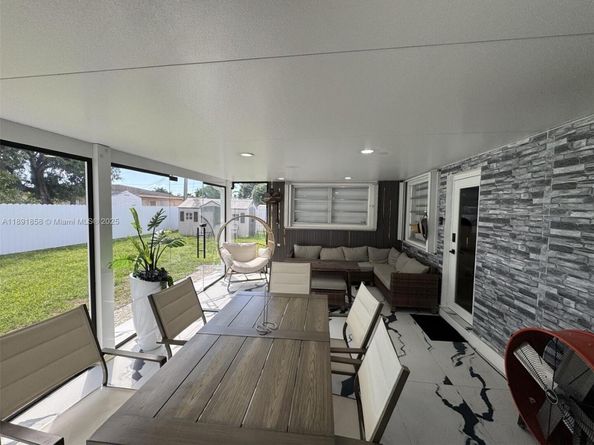 Undisclosed Address #A11891858, Miami FL 33176