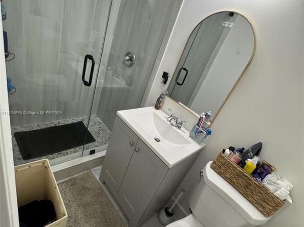 Undisclosed Address #A11891858, Miami FL 33176