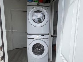 660 SW 30th Ter, Fort Lauderdale FL 33312