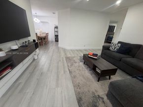 660 SW 30th Ter, Fort Lauderdale FL 33312