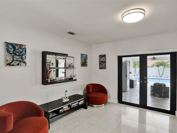 6201 SW 107th Ave, Miami FL 33173