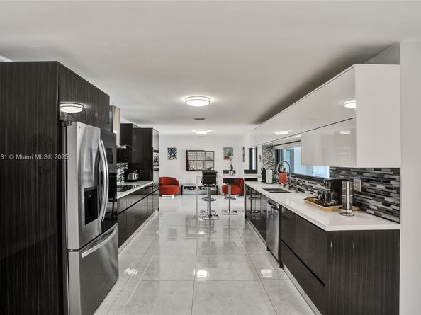 6201 SW 107th Ave, Miami FL 33173